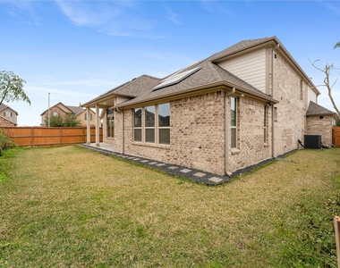 7623 Water Glen Lane - Photo Thumbnail 46