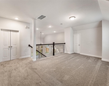 7623 Water Glen Lane - Photo Thumbnail 36