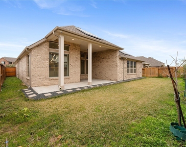 7623 Water Glen Lane - Photo Thumbnail 45