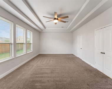 7623 Water Glen Lane - Photo Thumbnail 25