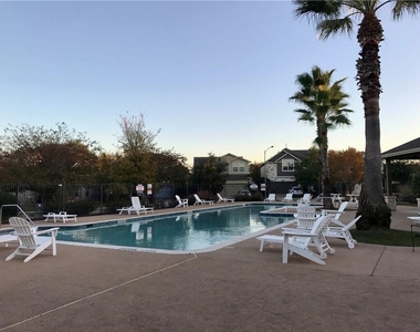 13609 Pine Warbler Dr - Photo Thumbnail 28