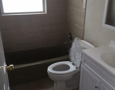 5982 52nd Avenue N - Photo Thumbnail 10