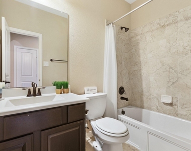 126 S Sawbridge Circle - Photo Thumbnail 9