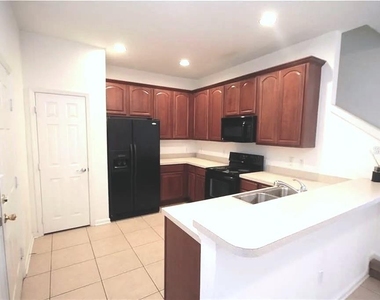 1682 Shallcross Avenue - Photo Thumbnail 3