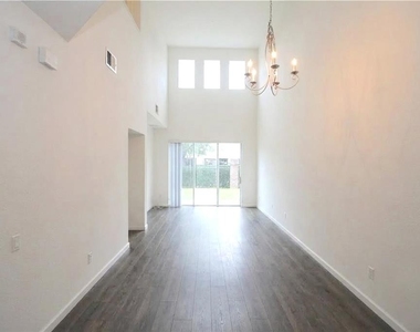1682 Shallcross Avenue - Photo Thumbnail 2