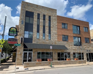 3016 Guadalupe St - Photo Thumbnail 1