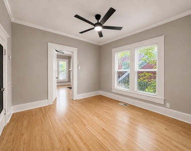514 E 38th St - Photo Thumbnail 2