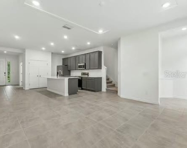 7043 Twilight Bay Drive - Photo Thumbnail 8