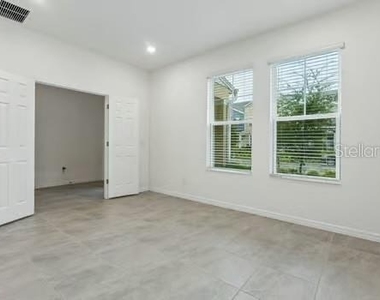 7043 Twilight Bay Drive - Photo Thumbnail 10