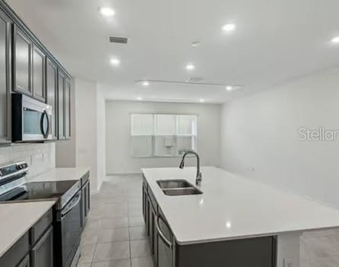 7043 Twilight Bay Drive - Photo Thumbnail 2
