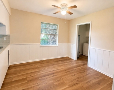 10223 Knoboak Drive - Photo Thumbnail 9