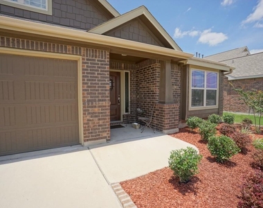 2908 Edwards Plateau - Photo Thumbnail 3
