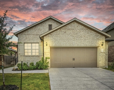 149 Hackberry Ln - Photo Thumbnail 1