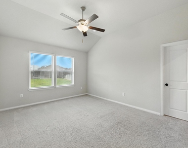 149 Hackberry Ln - Photo Thumbnail 12