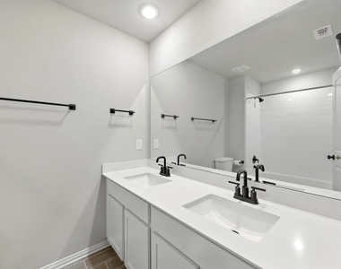 149 Hackberry Ln - Photo Thumbnail 21