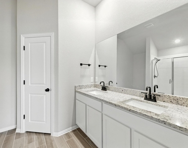 149 Hackberry Ln - Photo Thumbnail 14