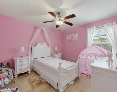 4515 Terrazza Verde Drive - Photo Thumbnail 7