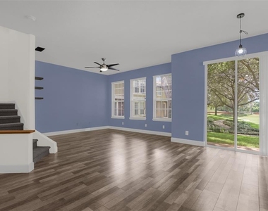 740 Ashworth Overlook Drive - Photo Thumbnail 3