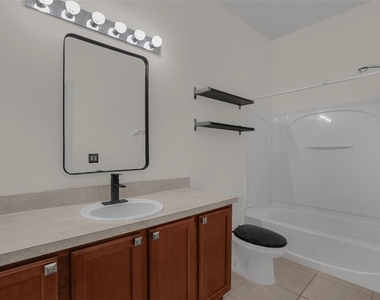 740 Ashworth Overlook Drive - Photo Thumbnail 21