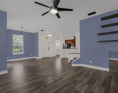 740 Ashworth Overlook Drive - Photo Thumbnail 8