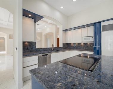 9701 Lake Isleworth Court - Photo Thumbnail 9