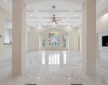 9701 Lake Isleworth Court - Photo Thumbnail 1