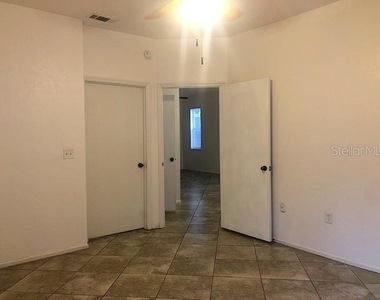 102 Vista Verdi Circle - Photo Thumbnail 11