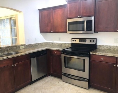 102 Vista Verdi Circle - Photo Thumbnail 4