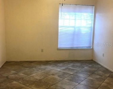 102 Vista Verdi Circle - Photo Thumbnail 10