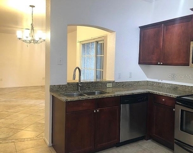 102 Vista Verdi Circle - Photo Thumbnail 6