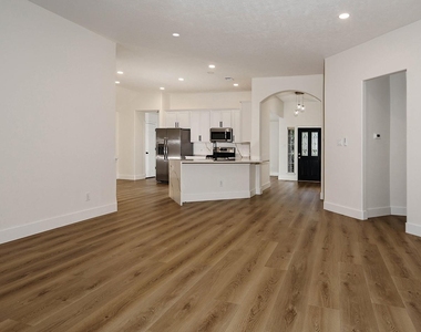 122 Abram - Photo Thumbnail 12