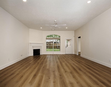 122 Abram - Photo Thumbnail 11