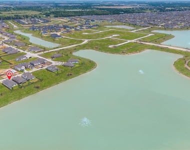 5831 Westwood Shore Drive - Photo Thumbnail 27