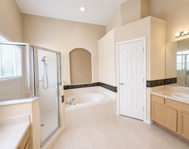 15849 Mercott Court - Photo Thumbnail 4