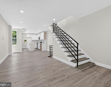 3020 Euclid Avenue - Photo Thumbnail 3
