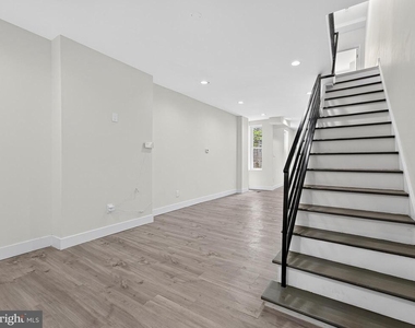 3020 Euclid Avenue - Photo Thumbnail 2