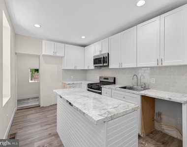 3020 Euclid Avenue - Photo Thumbnail 6