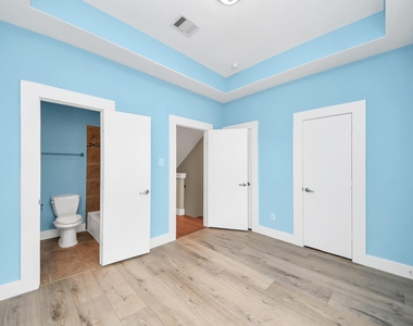 1807 W Webster Street - Photo Thumbnail 24