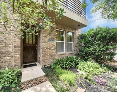 1807 W Webster Street - Photo Thumbnail 2