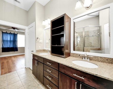 1807 W Webster Street - Photo Thumbnail 20