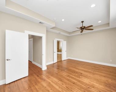 1807 W Webster Street - Photo Thumbnail 16