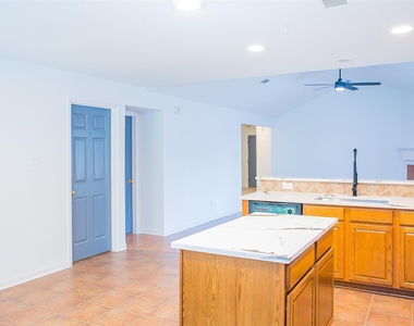 91 Genesee Ridge Drive - Photo Thumbnail 23
