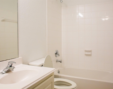91 Genesee Ridge Drive - Photo Thumbnail 18