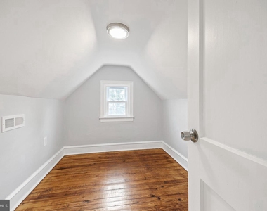541 E Church - Photo Thumbnail 31