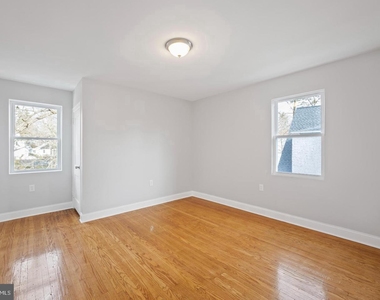 541 E Church - Photo Thumbnail 27