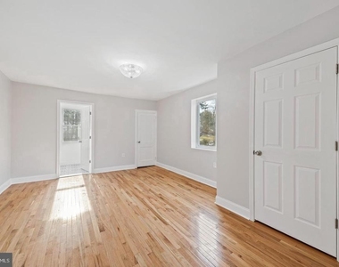 541 E Church - Photo Thumbnail 19