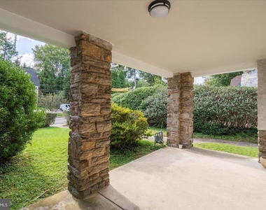 541 E Church - Photo Thumbnail 36