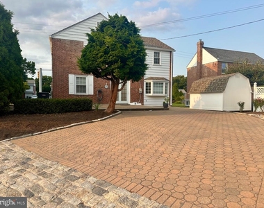 2432 W Chester Pike - Photo Thumbnail 2