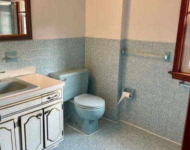 2432 W Chester Pike - Photo Thumbnail 24