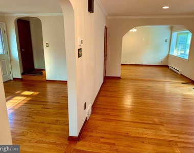 2432 W Chester Pike - Photo Thumbnail 11